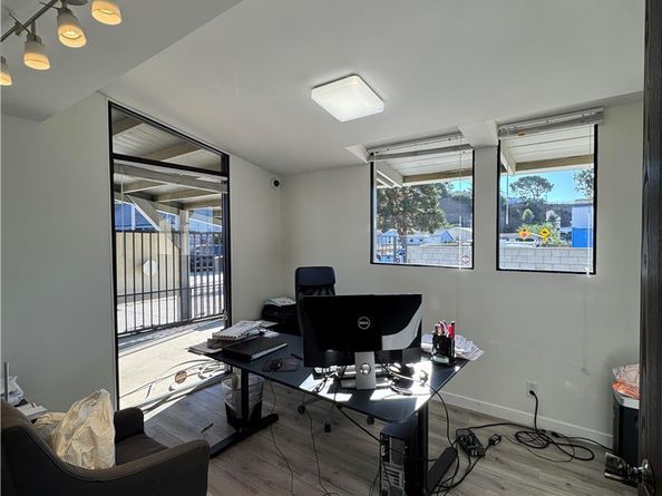 11100 Sheldon, Sunland CA 91352