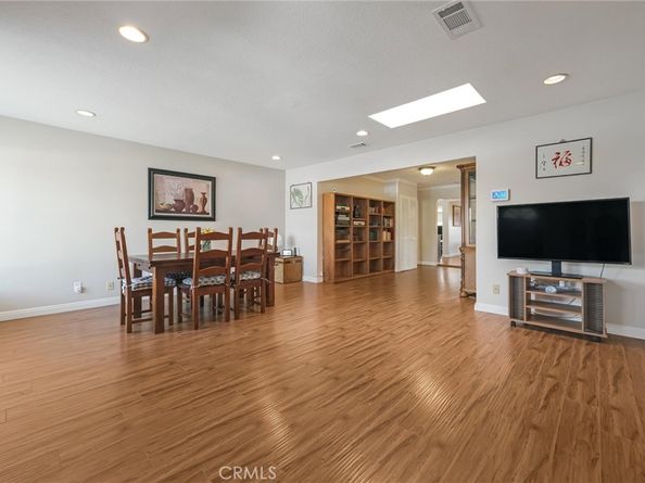 8512 Belford Avenue, Los Angeles CA 90045