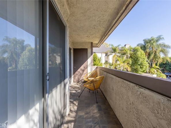 20253 Keswick 233, Winnetka CA 91306