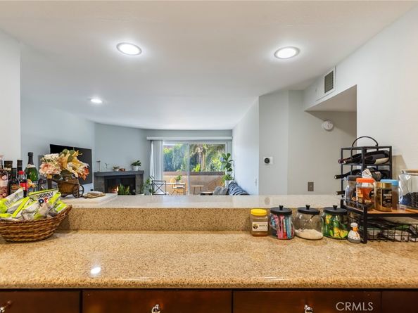 20253 Keswick 233, Winnetka CA 91306