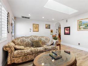 6651 Rockglen, San Diego CA 92111