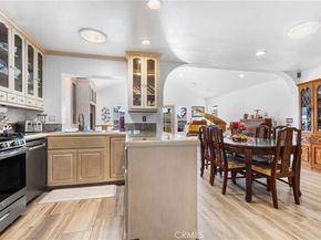 6651 Rockglen, San Diego CA 92111