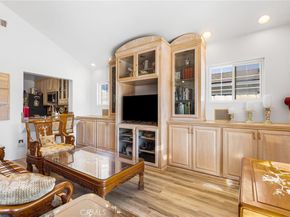 6651 Rockglen, San Diego CA 92111