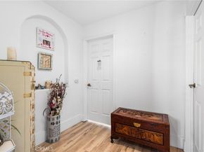 6651 Rockglen, San Diego CA 92111