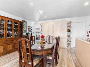 6651 Rockglen, San Diego CA 92111