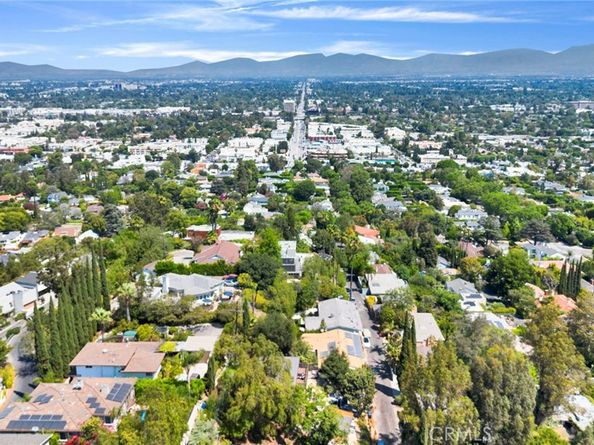 4009 Weslin Avenue, Sherman Oaks CA 91423