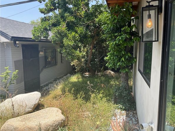 843 N Edgemont Street, Los Angeles CA 90029