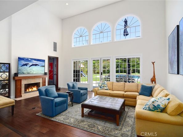 29302 Laro Drive, Agoura Hills CA 91301