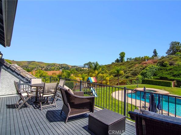 29302 Laro Drive, Agoura Hills CA 91301