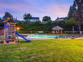 29302 Laro Drive, Agoura Hills CA 91301