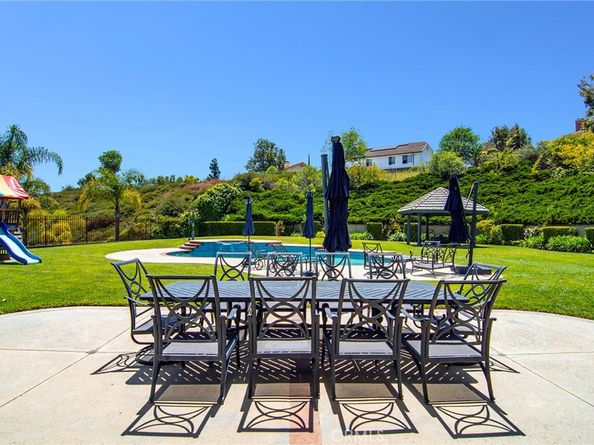 29302 Laro Drive, Agoura Hills CA 91301
