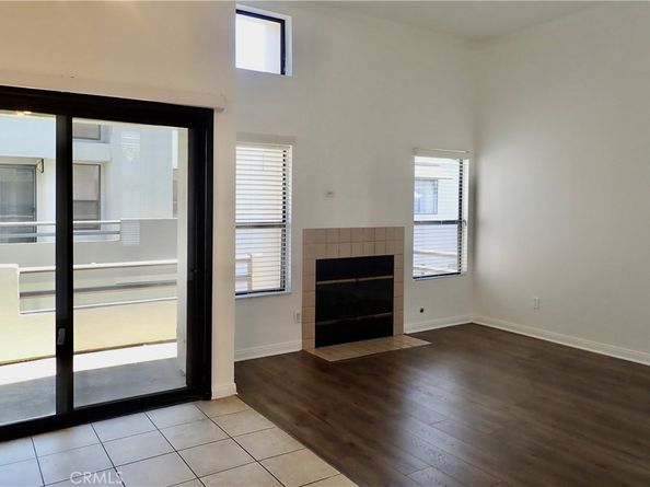 4275 Las Virgenes Road 3, Calabasas CA 91302