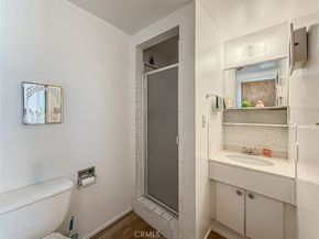 6318 Cartwright Avenue, North Hollywood CA 91606