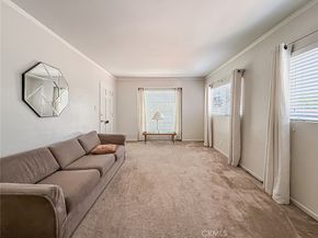 6318 Cartwright Avenue, North Hollywood CA 91606