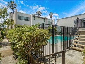 1115 19th 10, Santa Monica CA 90403