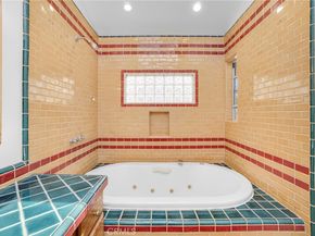 1115 19th 10, Santa Monica CA 90403