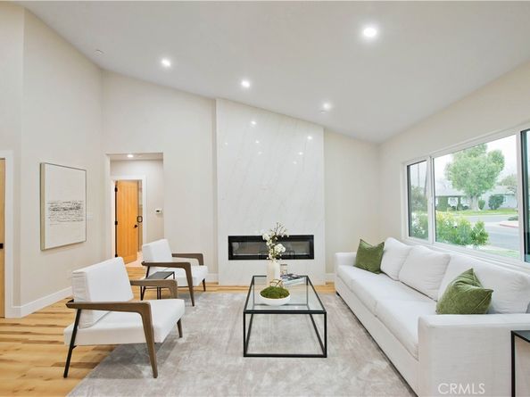 17905 Bullock Street, Encino CA 91316