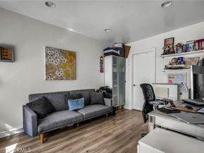 18423 Linnet, Tarzana CA 91356