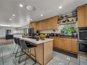 18423 Linnet, Tarzana CA 91356