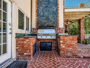 18423 Linnet, Tarzana CA 91356