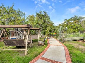 18423 Linnet, Tarzana CA 91356