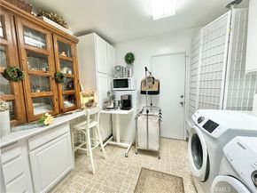 26261 Veva Way, Calabasas CA 91302