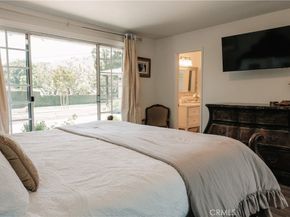 26261 Veva Way, Calabasas CA 91302
