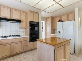 7422 Kyle Court, West Hills CA 91307