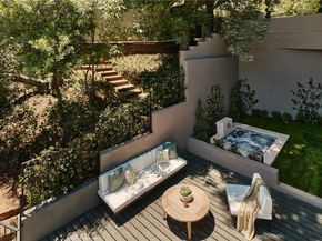 3250 Coldwater Canyon, Studio City CA 91604