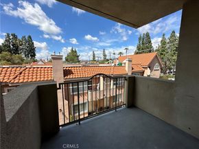 7551 Jordan 304, Canoga Park CA 91303