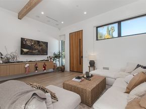 4620 Caritina, Tarzana CA 91356