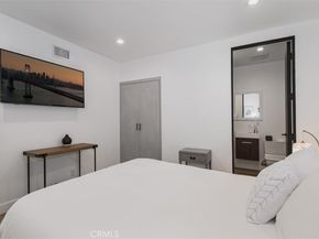 4620 Caritina, Tarzana CA 91356