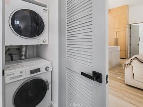 4620 Caritina, Tarzana CA 91356