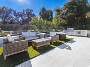 4620 Caritina, Tarzana CA 91356