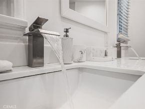 4620 Caritina, Tarzana CA 91356