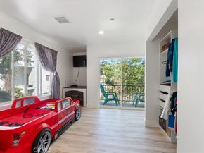4330 Alhama, Woodland Hills CA 91364