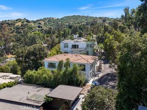 4330 Alhama, Woodland Hills CA 91364