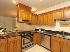 3855 Ingraham Street 204, Los Angeles CA 90005