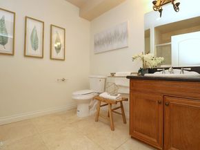3855 Ingraham Street 204, Los Angeles CA 90005