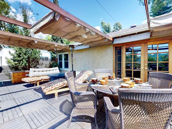 405 Mission Road, Glendale CA 91205