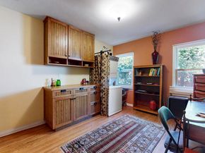 405 Mission Road, Glendale CA 91205