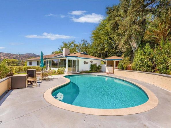 1372 Inverness Drive, Pasadena CA 91103