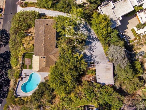 1372 Inverness Drive, Pasadena CA 91103