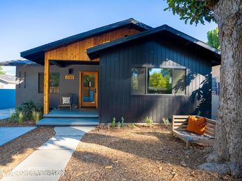 2222 Dorris Place