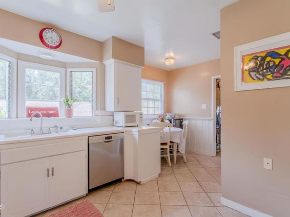 2727 Hollister Terrace, Glendale CA 91206