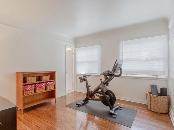 2727 Hollister Terrace, Glendale CA 91206
