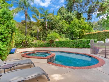 2727 Hollister Terrace