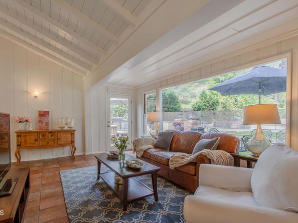2727 Hollister Terrace, Glendale CA 91206
