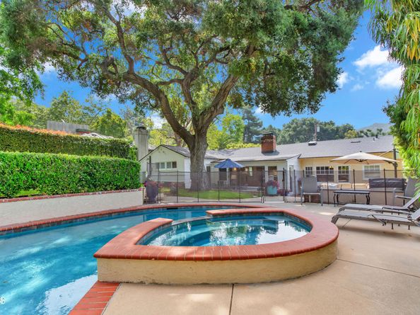 2727 Hollister Terrace, Glendale CA 91206
