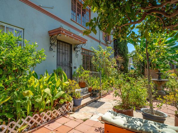 6154 Fountain Avenue, Hollywood CA 90028